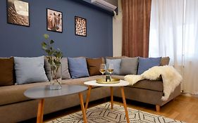 City Living At Its Best - Spacious 2 Bedroom Apartment On Calea Victoriei