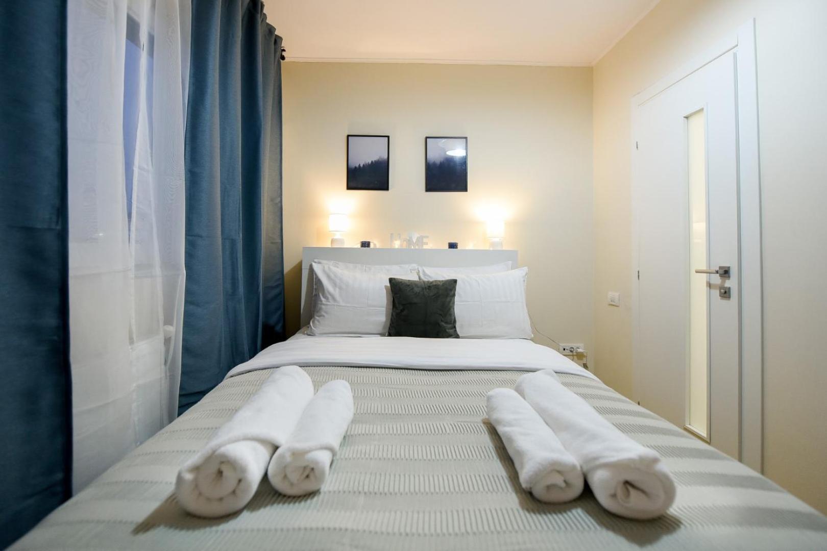City Living At Its Best - Spacious 2 Bedroom Apartment On Calea Victoriei Bucureşti Exterior foto