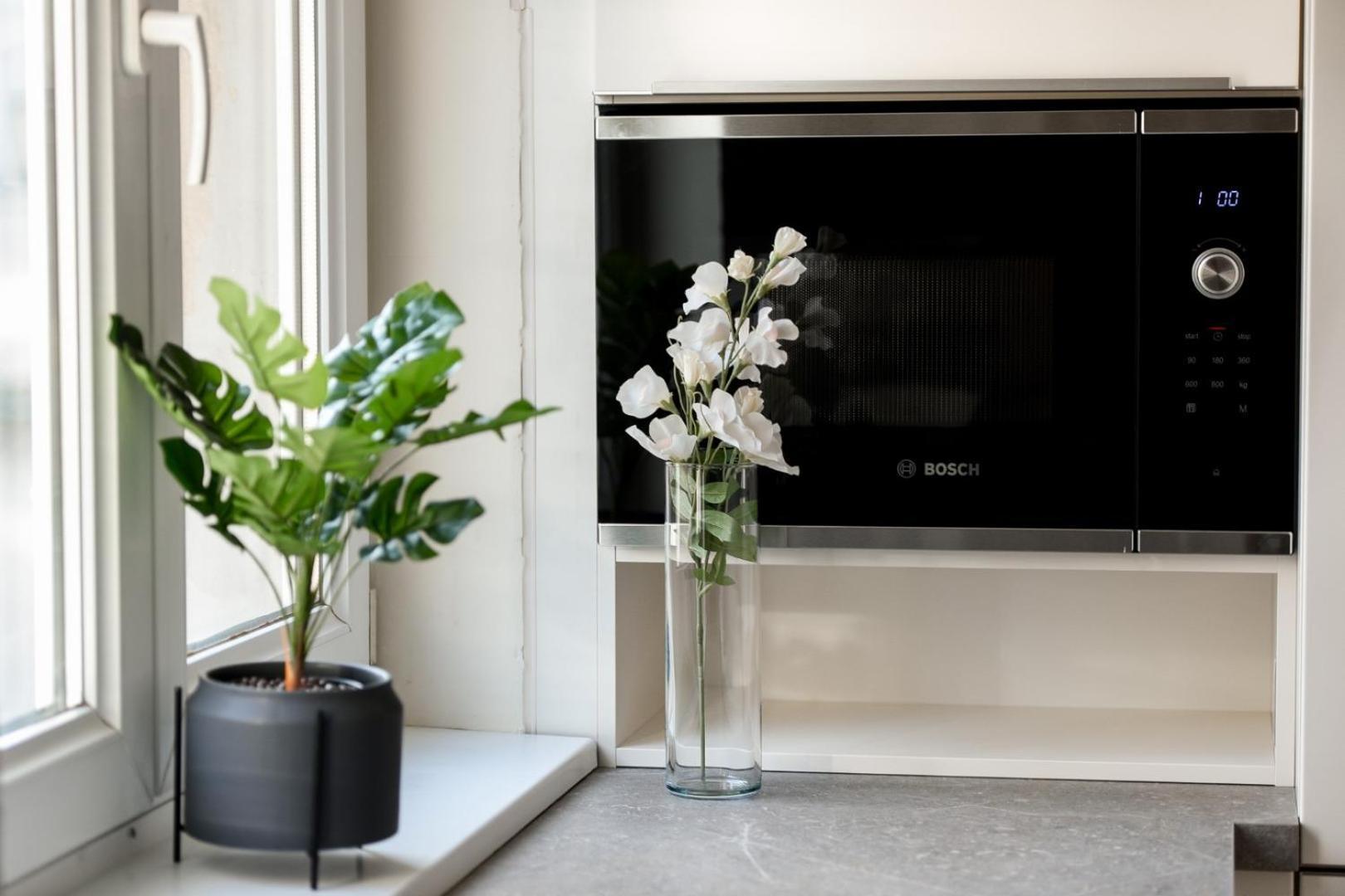 City Living At Its Best - Spacious 2 Bedroom Apartment On Calea Victoriei Bucureşti Exterior foto