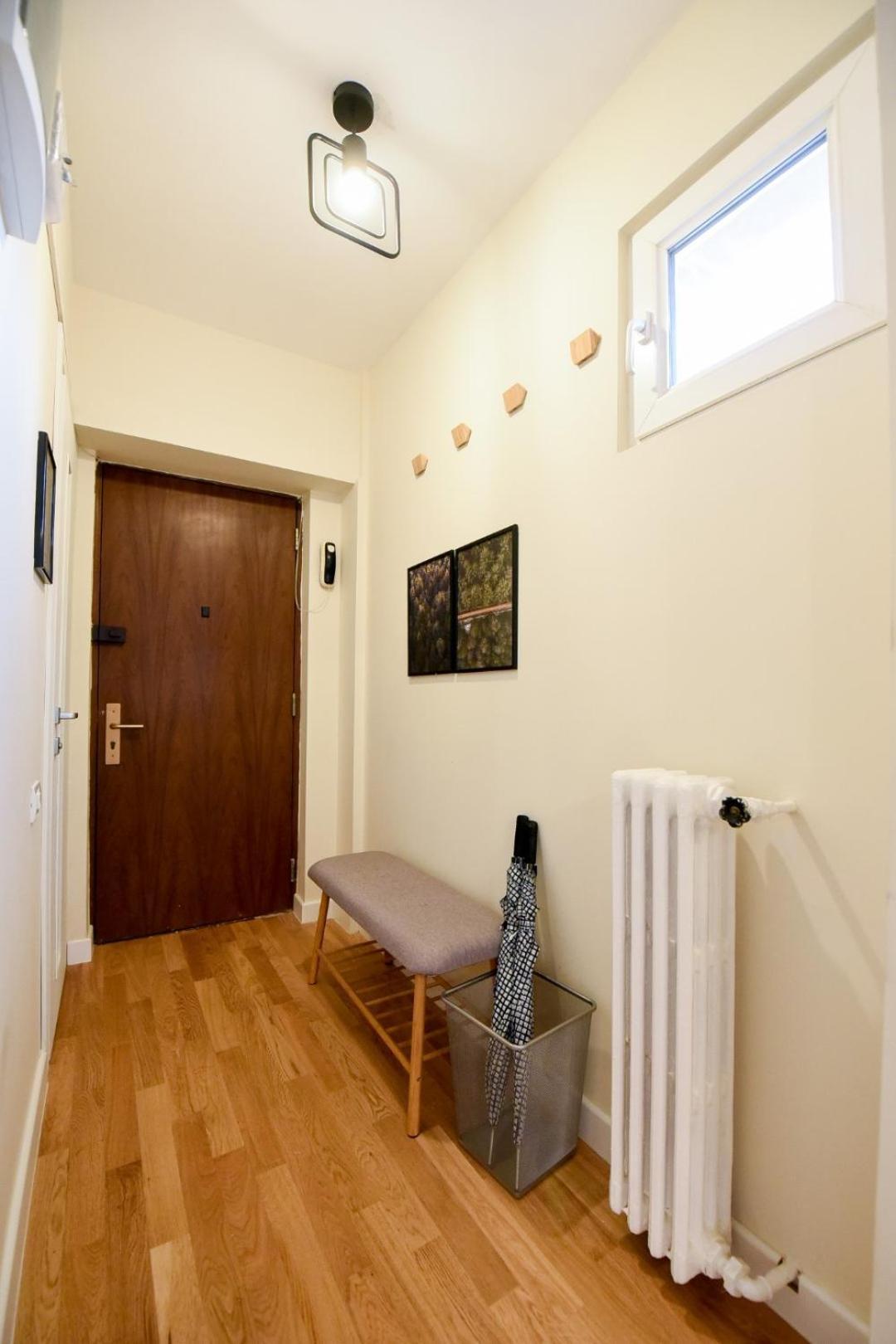 City Living At Its Best - Spacious 2 Bedroom Apartment On Calea Victoriei Bucureşti Exterior foto